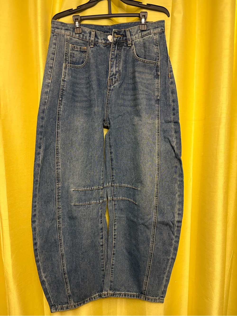 artis High-Waist Wide Leg Jeans in Medium Blue